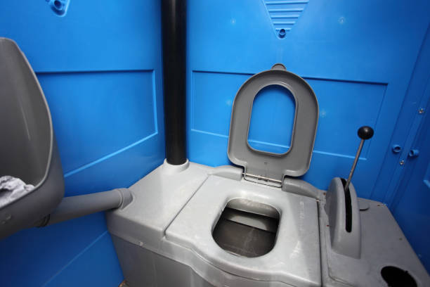 Best VIP or Luxury Restroom Trailers  in Kirbyville, TX